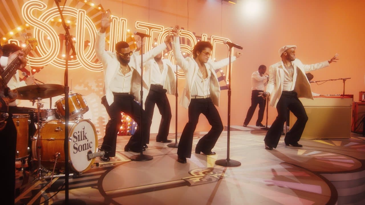 Bruno Mars - Bruno Mars & Anderson .Paak as Silk Sonic - Fly As Me (LIVE BET Soul Train Awards 2021)