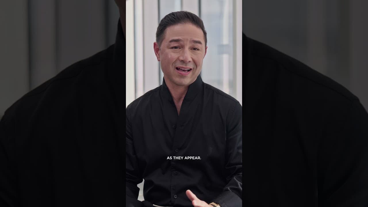 Unknown - Zoe Saldaña in conversation with longevity expert Dr. David Lu.