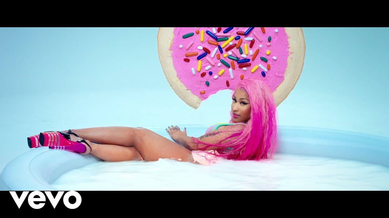 NickiMinajAtVEVO - Nicki Minaj - Good Form ft. Lil Wayne