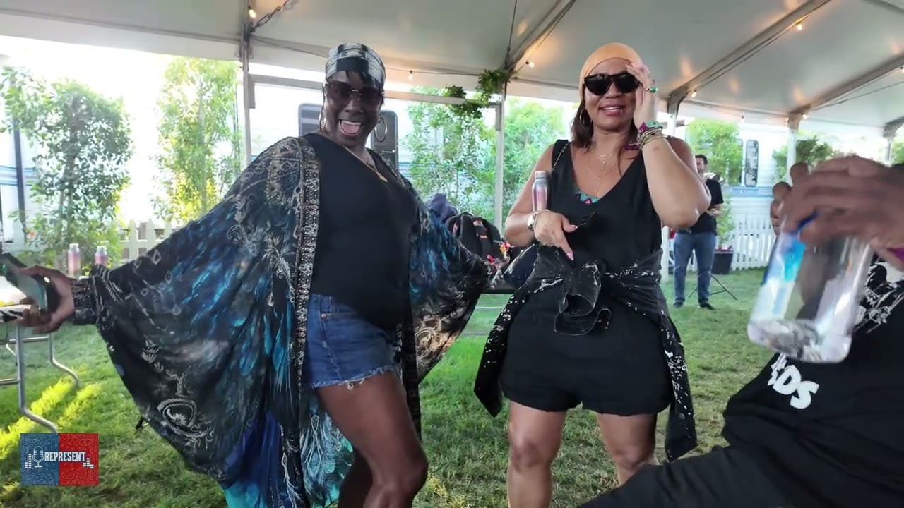 Snoop Dogg - Coachella CowGirlz!!