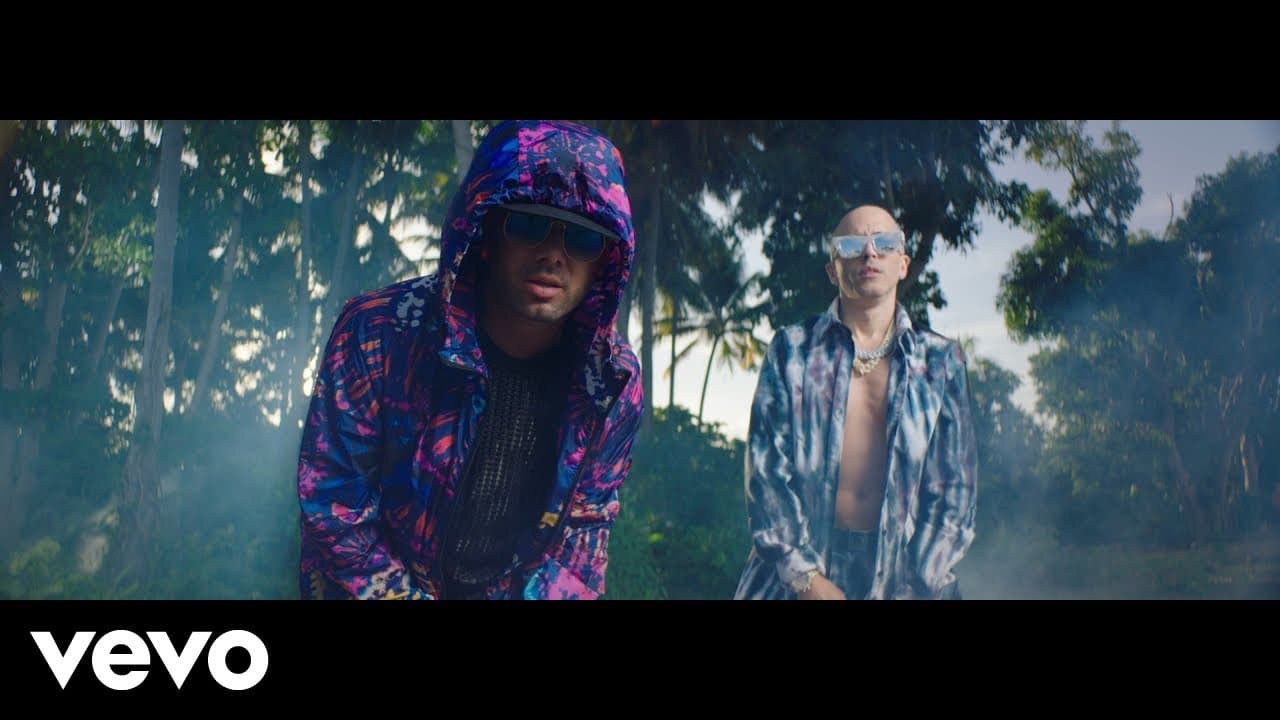 WisinYYandelVEVO - Wisin & Yandel - Chica Bombastic